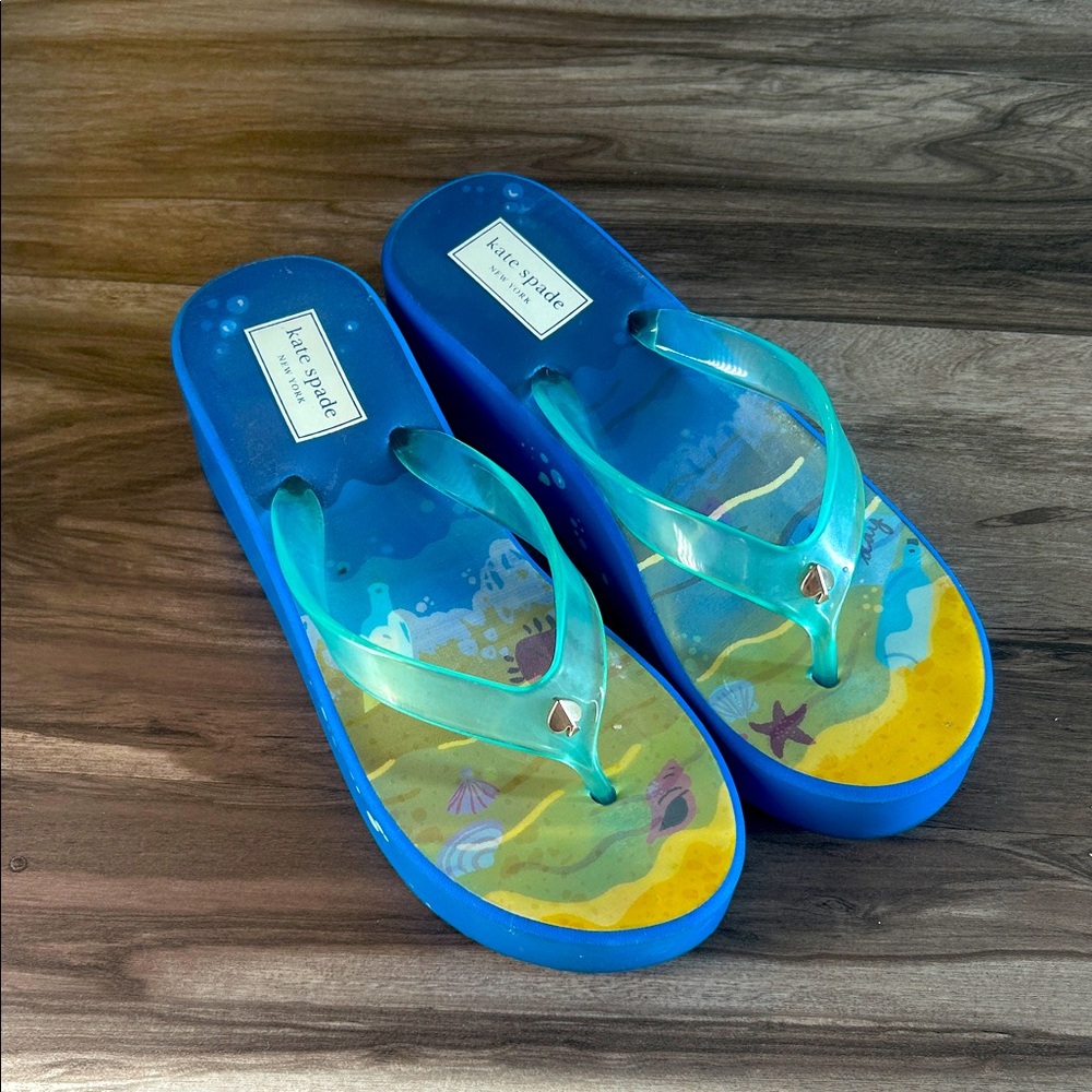 kate spade Blue and Teal Platform Jelly Flip Flops with Beach Motif